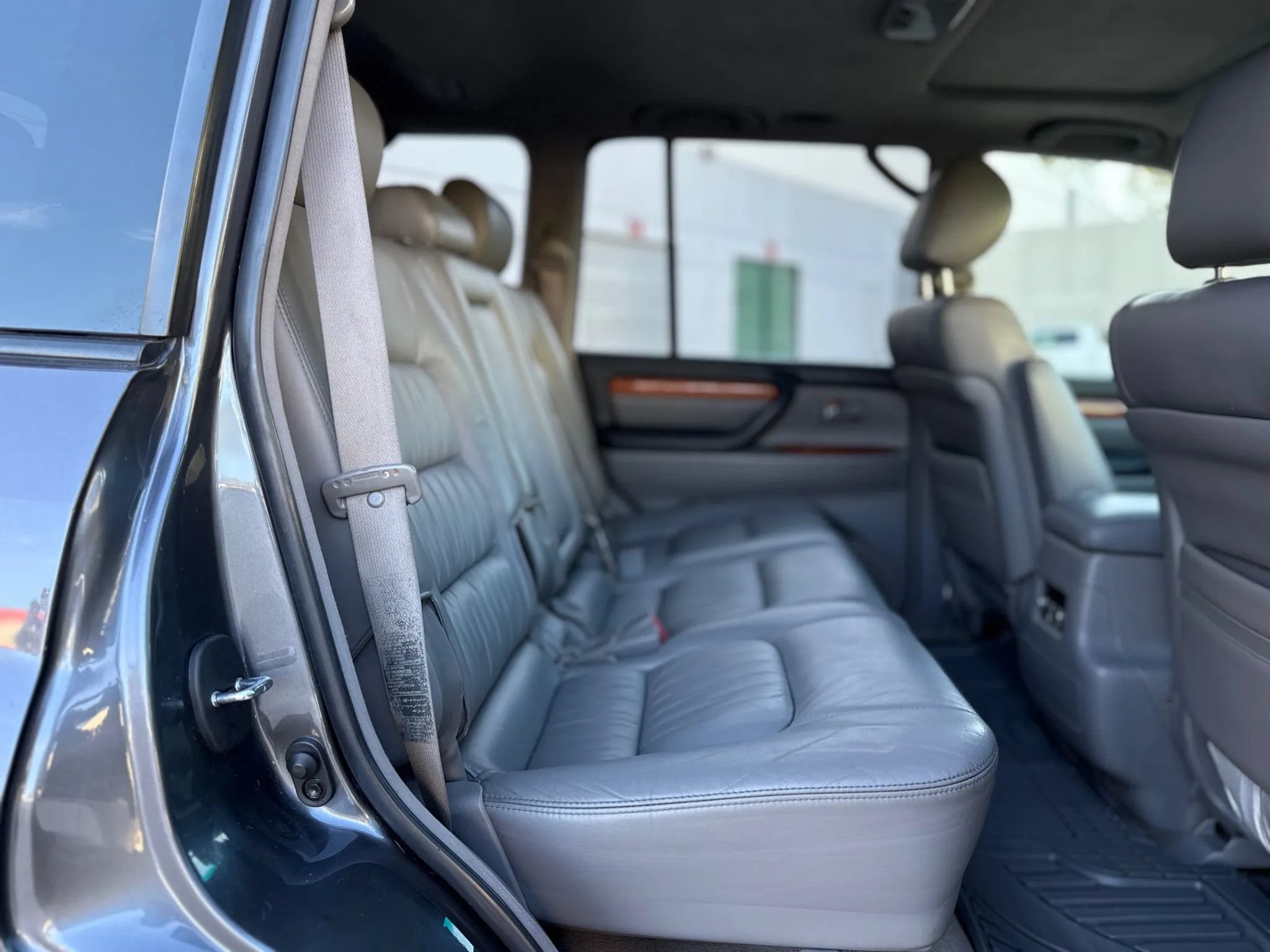 Used 2005 Lexus LX 470 4WD image 13