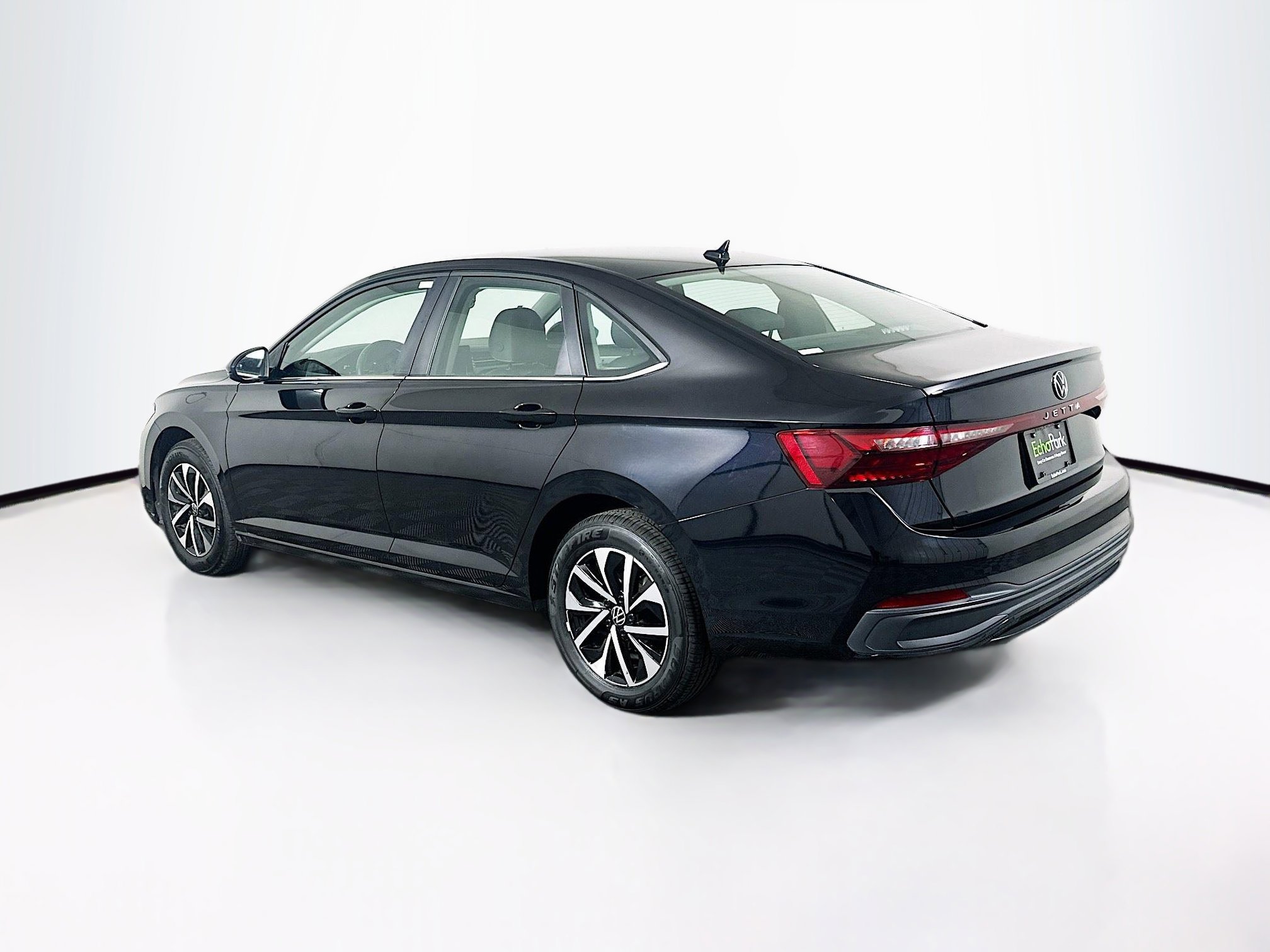 Used 2025 Volkswagen Jetta S image 5
