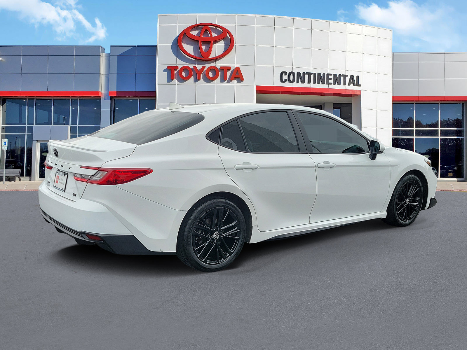 Certified 2025 Toyota Camry SE w/ Convenience Package FWD image 5
