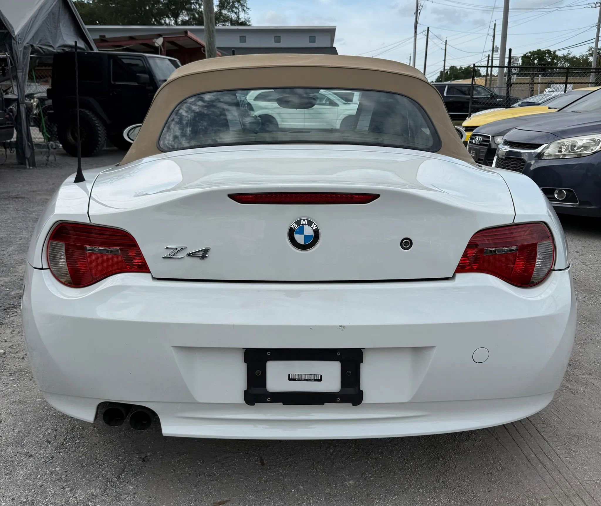 Used 2006 BMW Z4 3.0i RWD image 10