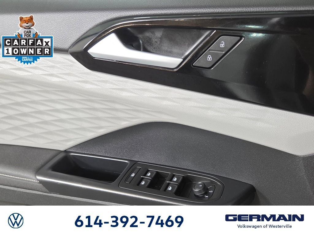 Certified 2024 Volkswagen Taos S FWD image 28