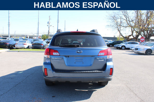 Used 2013 Subaru Outback 2.5i Limited w/ Moonroof Pkg AWD/4WD image 4