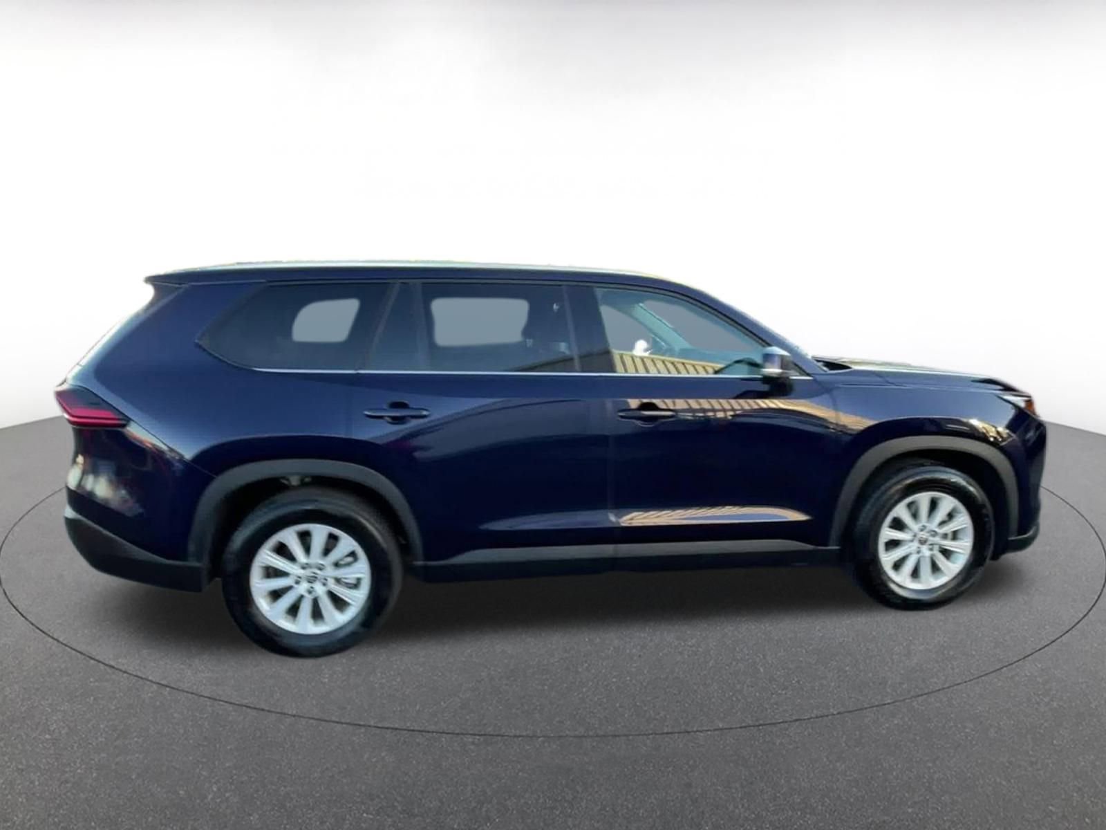 Used 2025 Toyota Grand Highlander FWD image 16