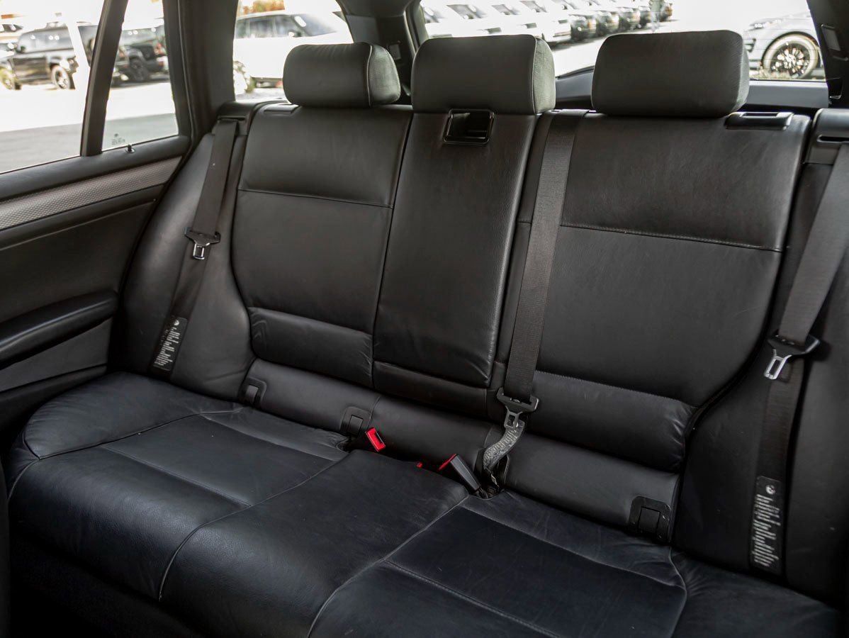 Used 2002 BMW 325i Wagon image 20