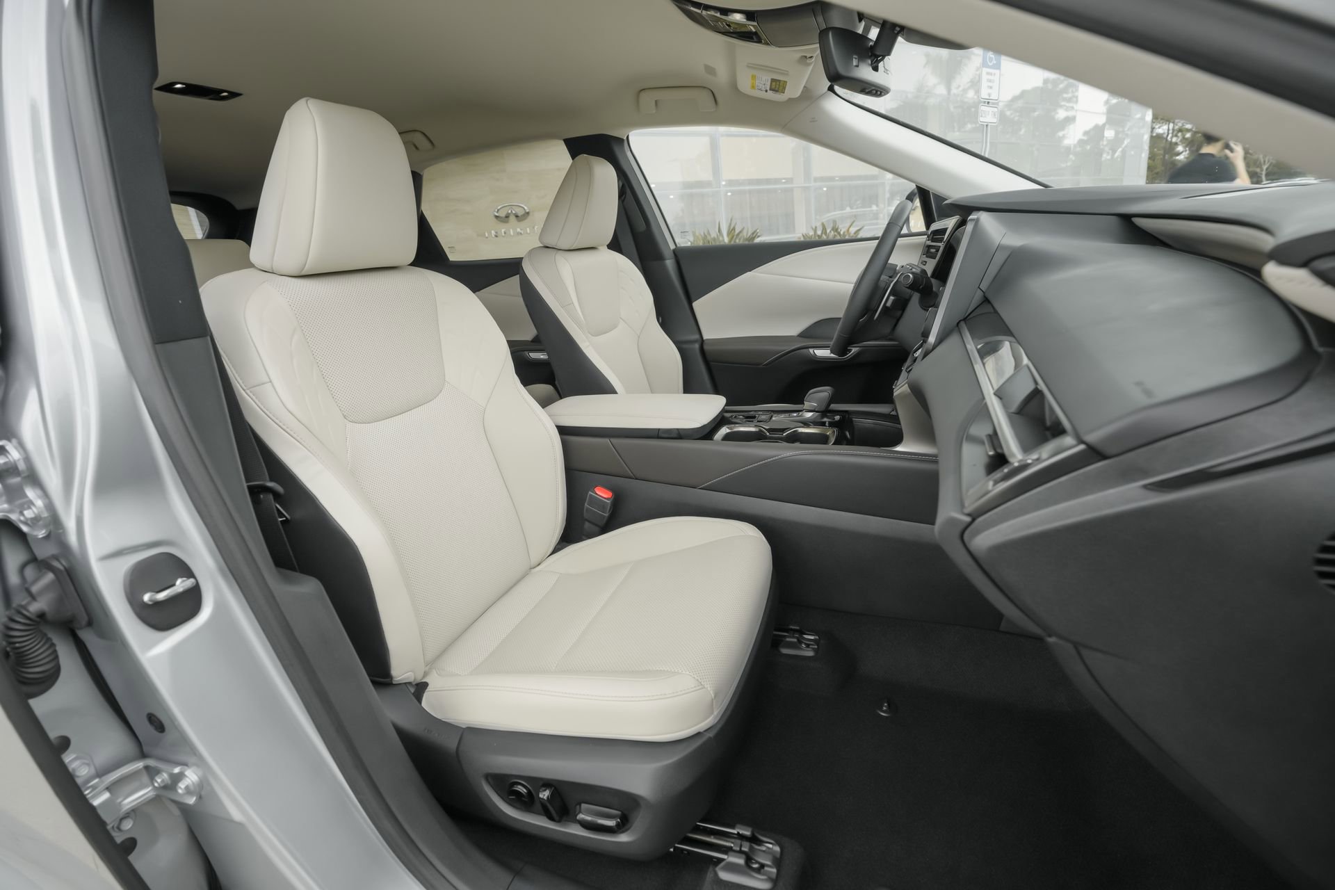 Used 2024 Lexus RX 350 FWD w/ Technology Package image 41