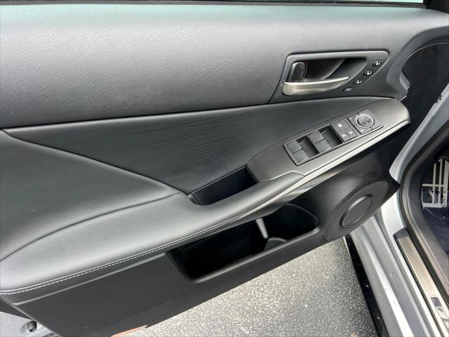 Certified 2023 Lexus IS 350 F Sport RWD image 10