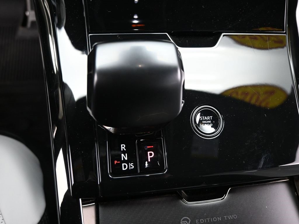 Used 2025 Land Rover Range Rover Sport SV Edition Two image 39