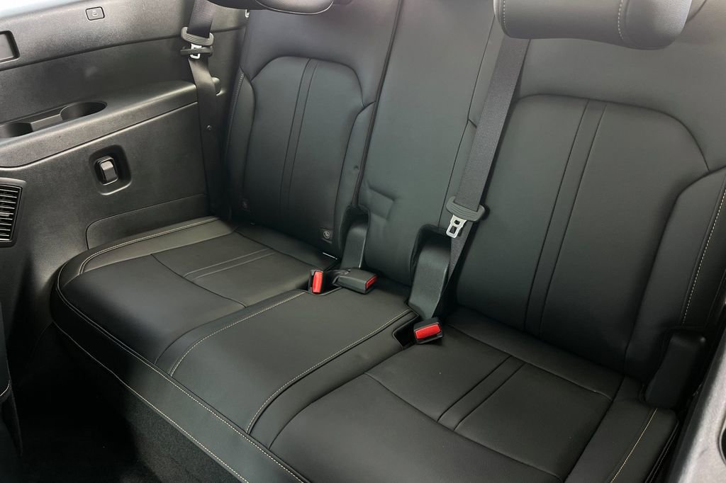 Certified 2024 MAZDA CX-90 Plug-In Hybrid w/ Premium Pkg image 19