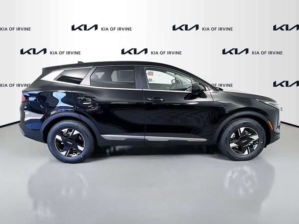 New 2026 Kia Sportage LX FWD image 8