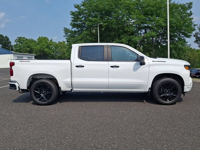 Used 2022 Chevrolet Silverado 1500 Custom w/ LPO, Dark Essentials Package AWD/4WD image 7