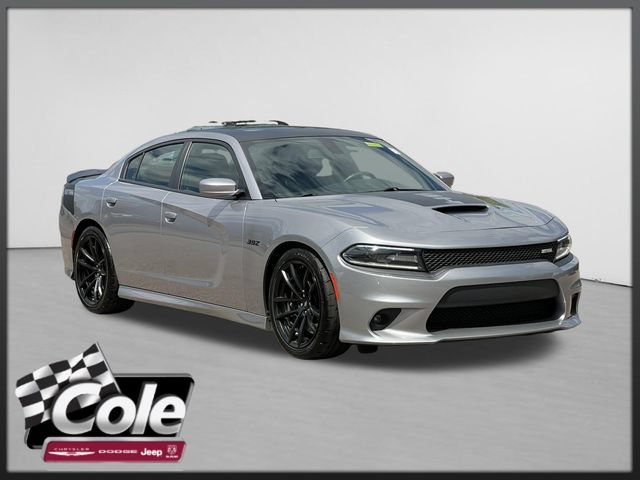 Used 2017 Dodge Charger R/T RWD image 1