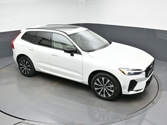 Used 2024 Volvo XC60 B5 Plus w/ Protection Package Premier image 44