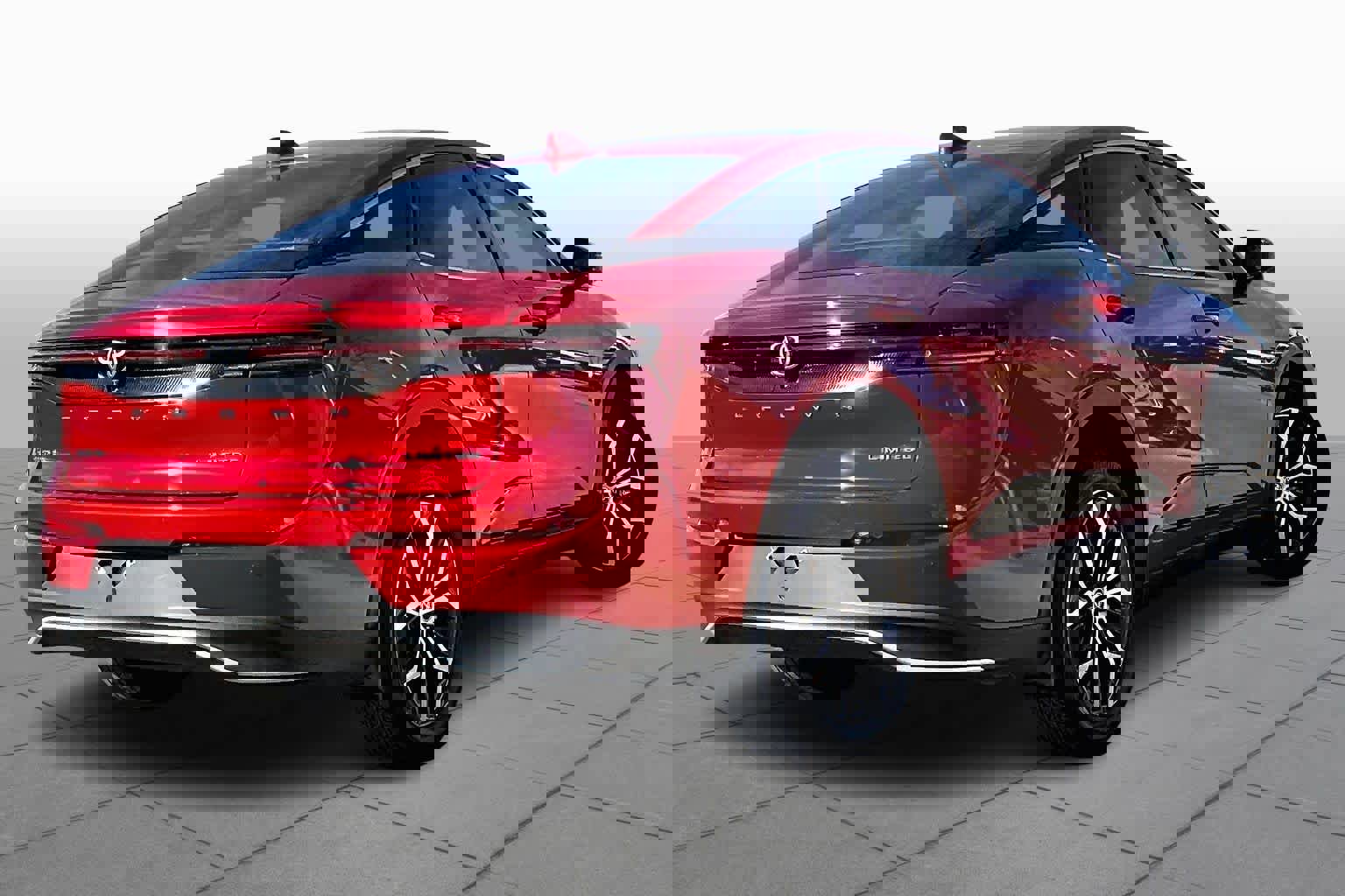 Used 2023 Toyota Crown Limited image 12