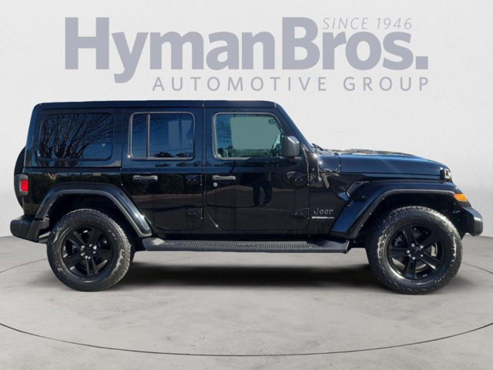 Used 2023 Jeep Wrangler Unlimited Sahara AWD/4WD image 2