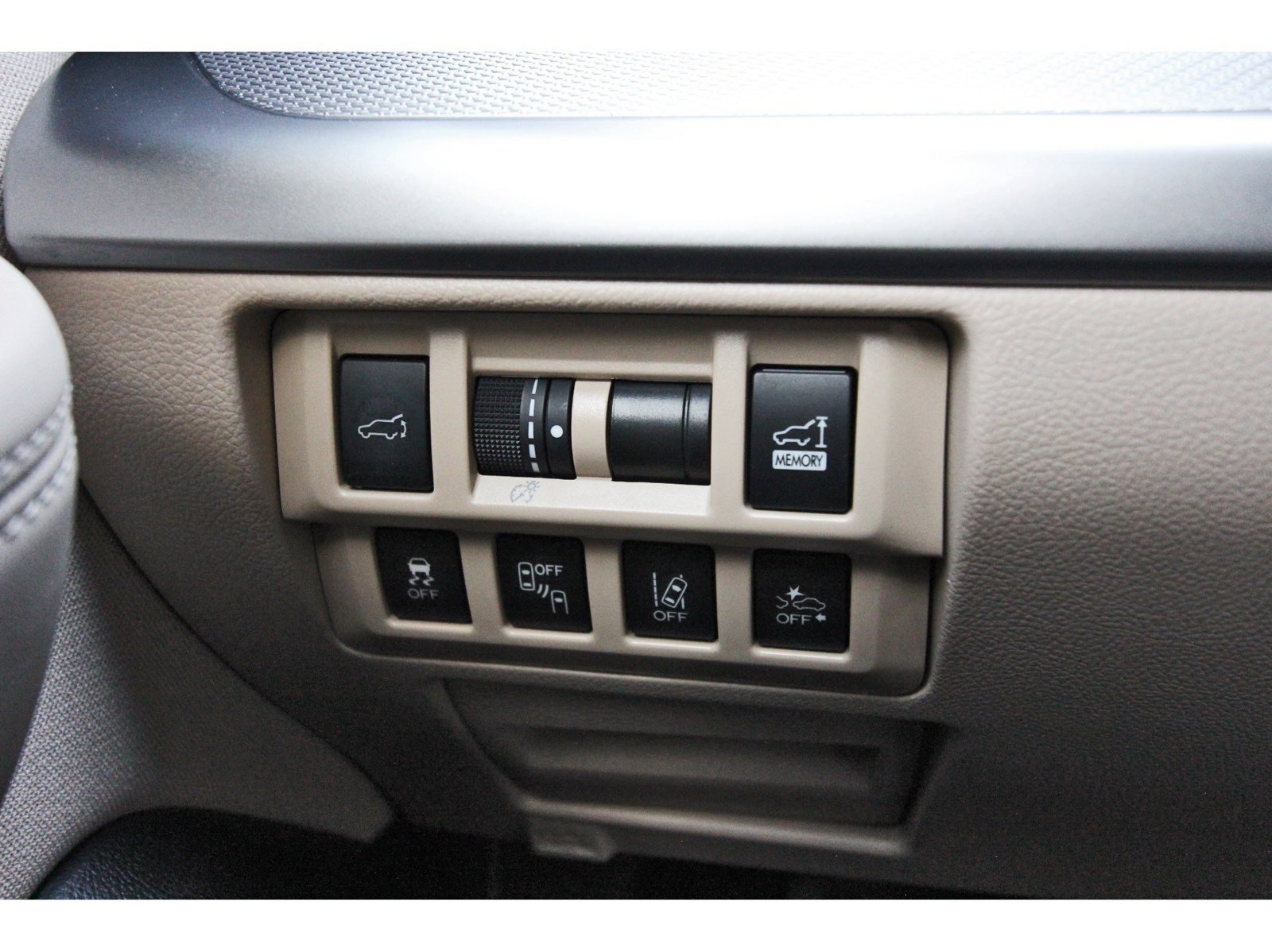 Used 2019 Subaru Outback 2.5i Premium AWD/4WD image 18