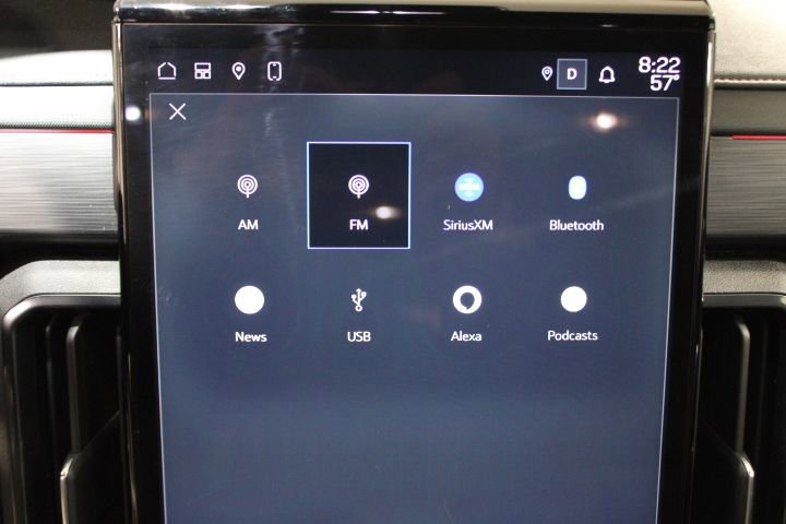 Certified 2024 GMC Acadia AT4 w/ Luxury Package image 3