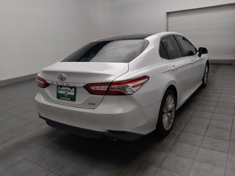 Used 2018 Toyota Camry XLE FWD image 9