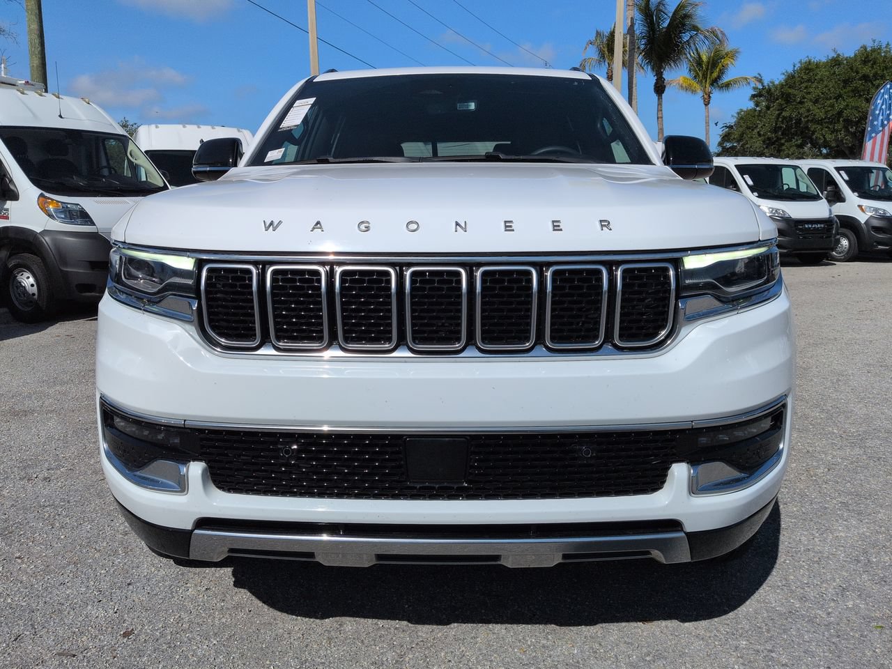 Used 2024 Jeep Wagoneer Series III AWD/4WD image 3