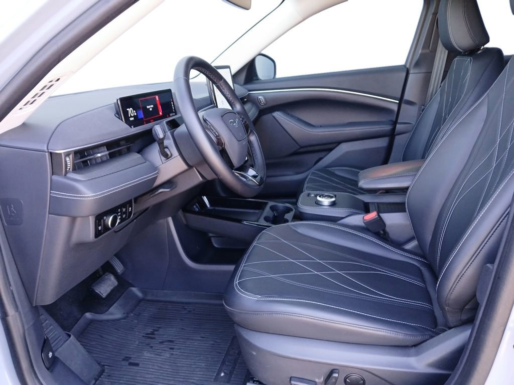 Used 2024 Ford Mustang Mach-E Select image 19