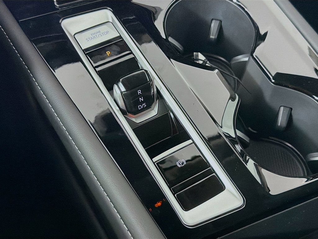 New 2026 Volkswagen Atlas SEL Premium R-Line AWD/4WD image 17