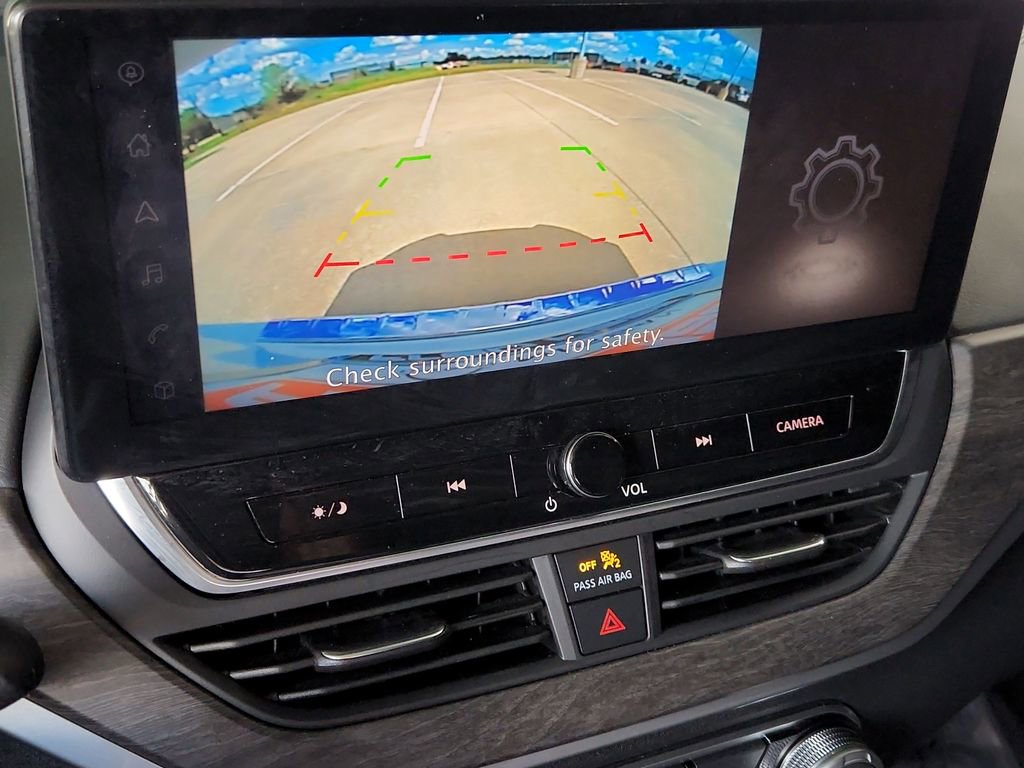 Used 2023 Nissan Altima 2.5 SV w/ SV Premium Package image 22