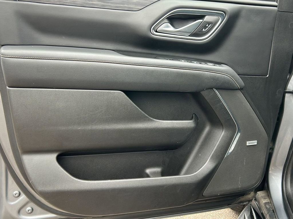 Used 2022 GMC Yukon SLT w/ SLT Luxury Package image 10