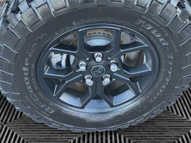 Certified 2025 Jeep Gladiator Sport image 10