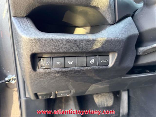 Certified 2022 Toyota RAV4 XLE Premium image 26