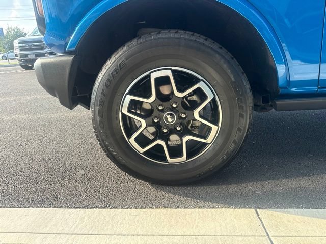 Used 2023 Ford Bronco Outer Banks AWD/4WD image 9