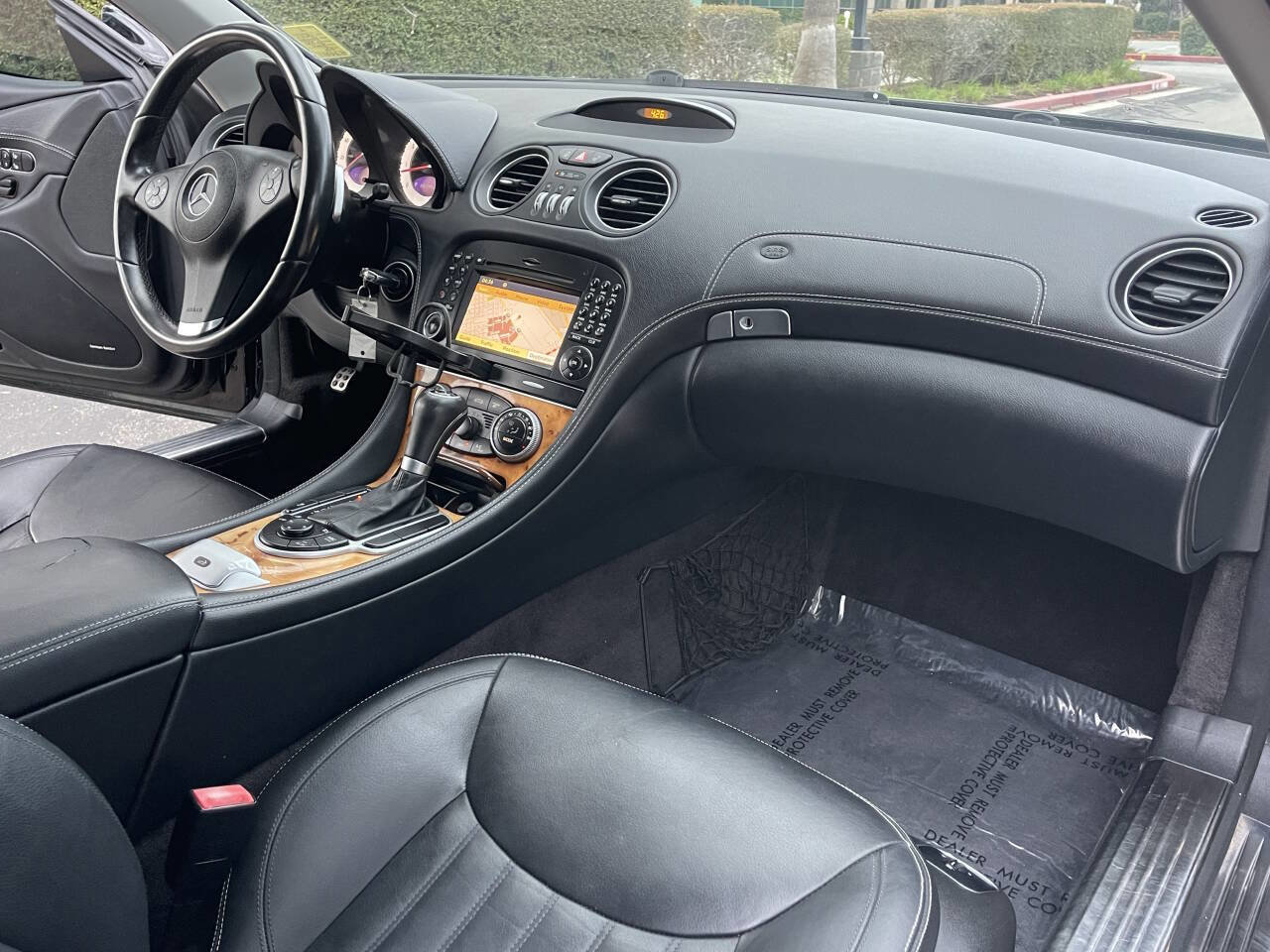 Used 2011 Mercedes-Benz SL 550 image 45