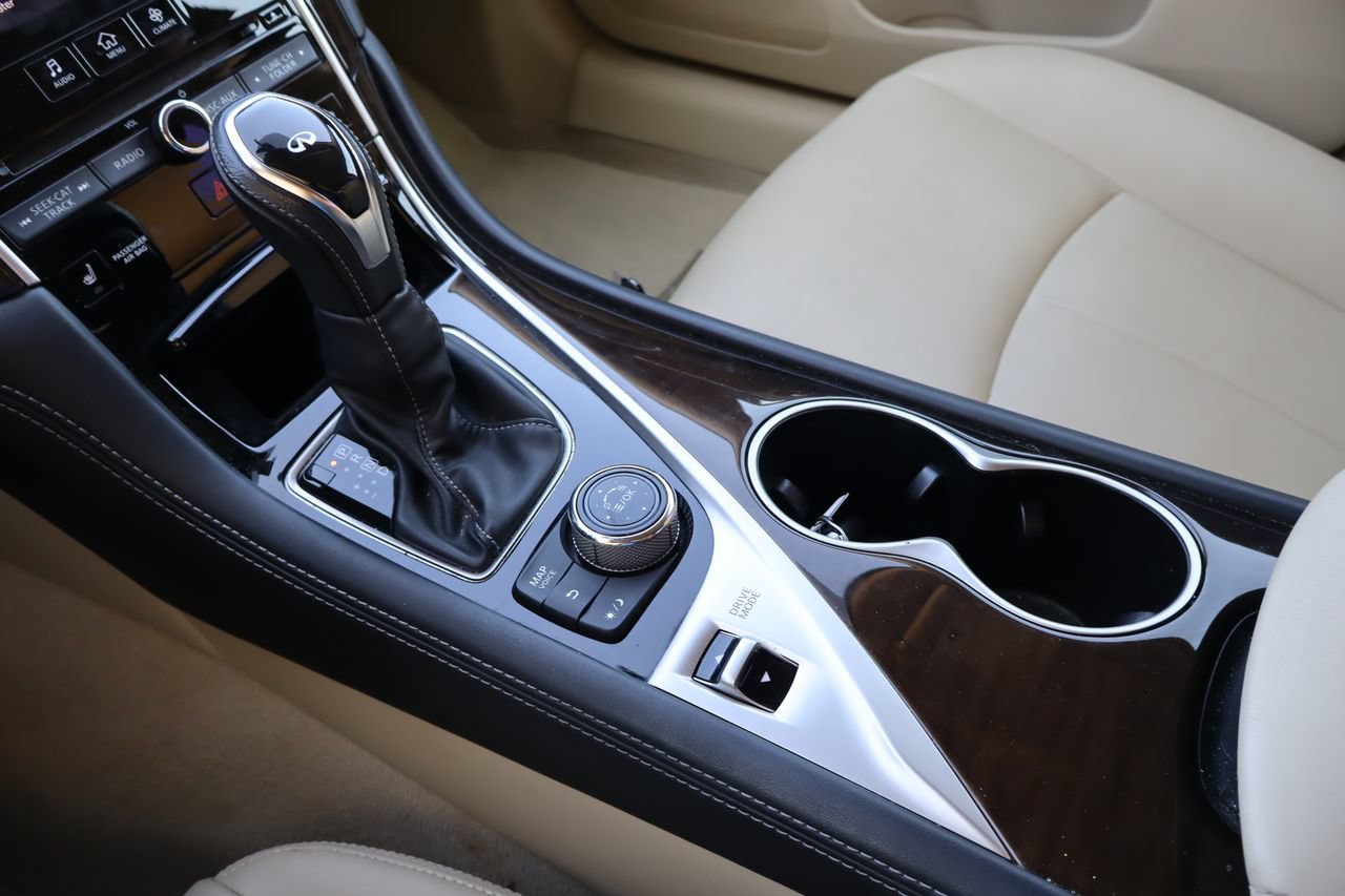 Used 2018 INFINITI Q50 Luxe w/ Essential Package (3.0T Luxe) RWD image 24