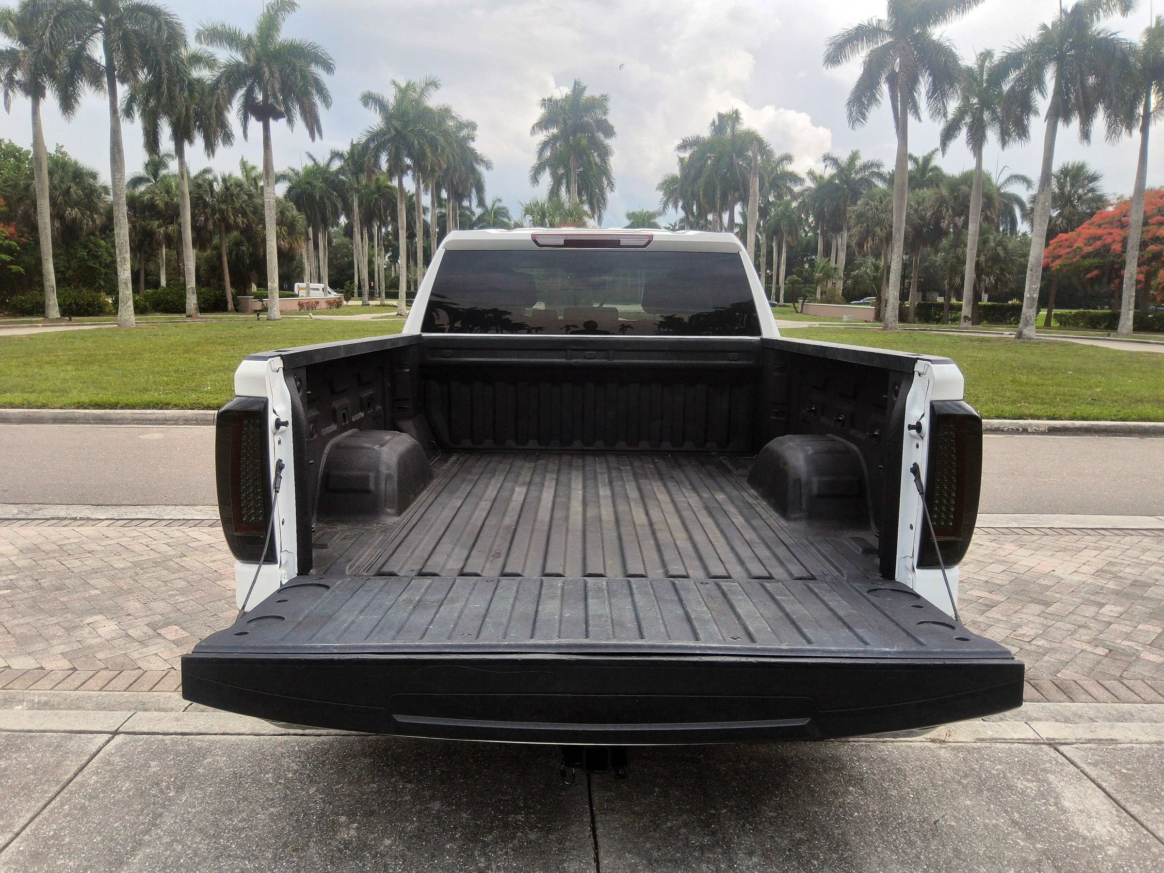 Used 2023 GMC Sierra 1500 Pro w/ Pro Value Package AWD/4WD image 12