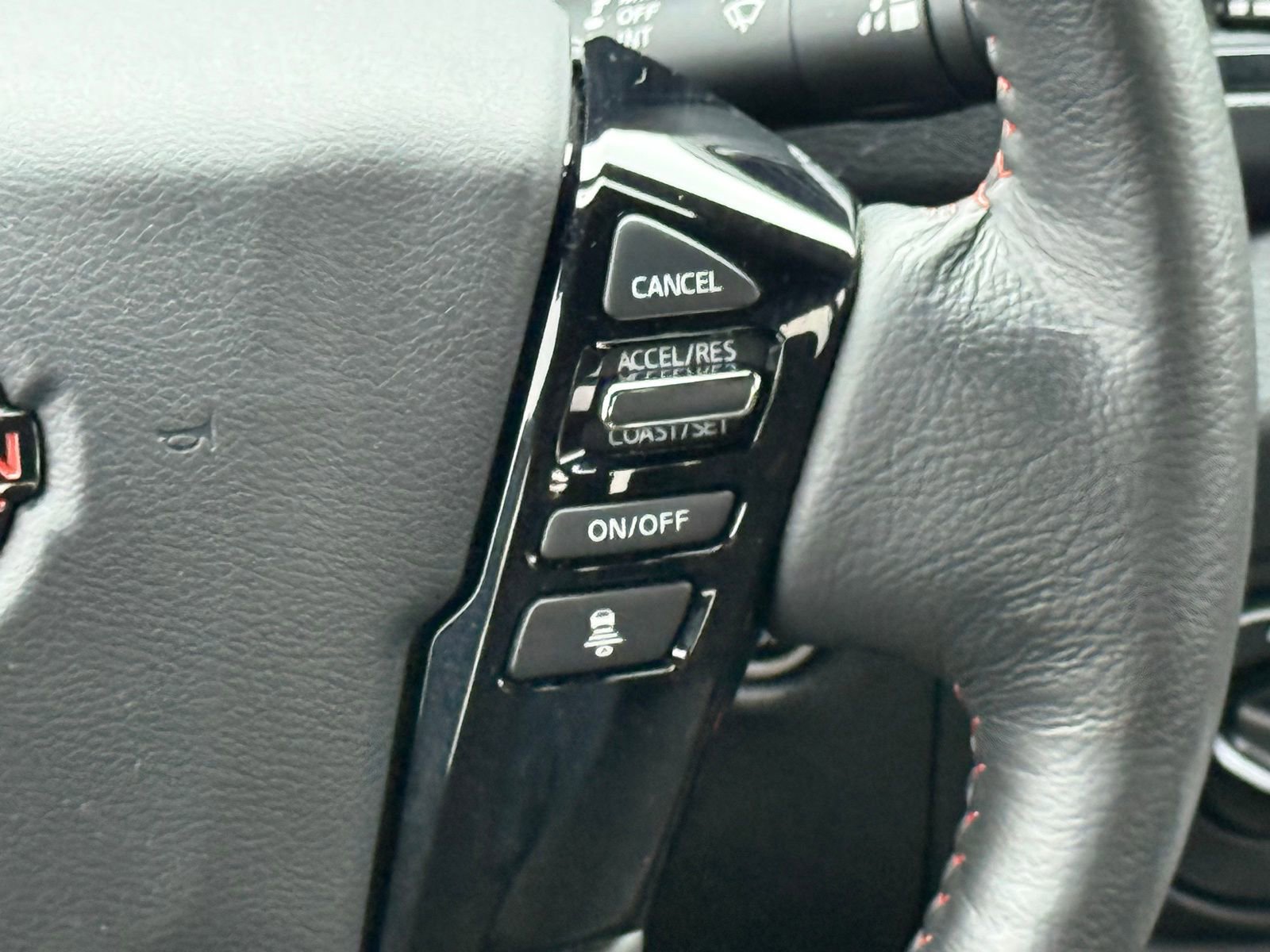 Used 2024 Nissan Frontier PRO-4X w/ Pro Convenience Package image 32