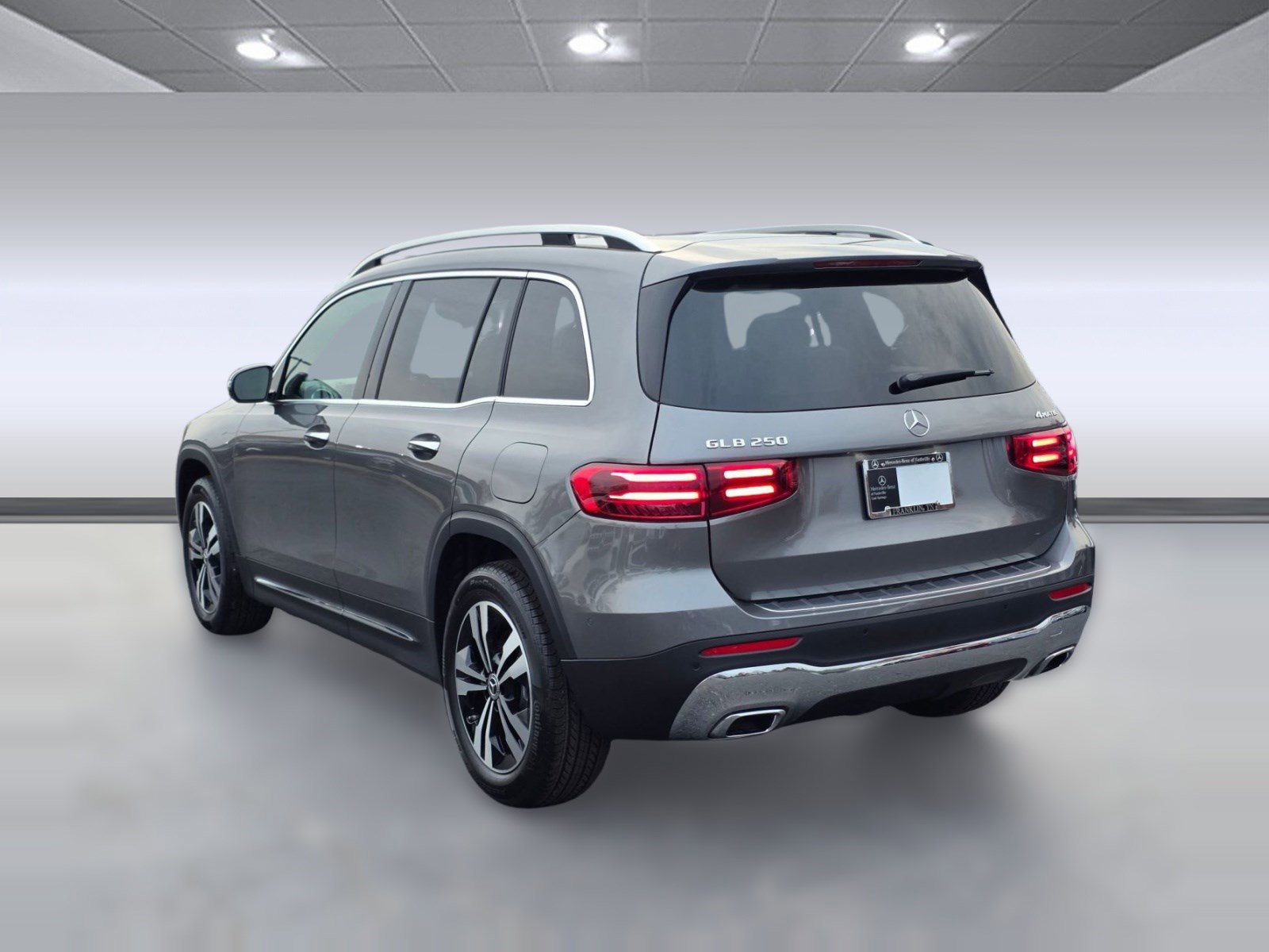 New 2026 Mercedes-Benz GLB 250 4MATIC image 3
