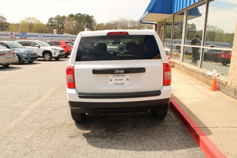 Used 2014 Jeep Patriot Sport FWD image 5