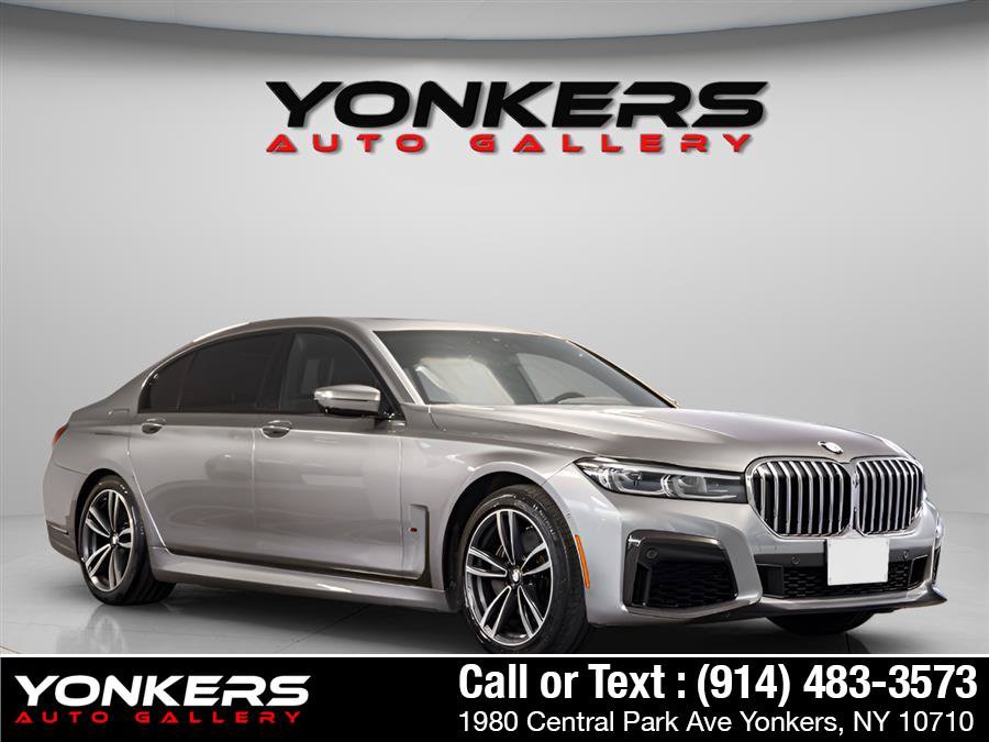 Used 2020 BMW 740i w/ M Sport Package RWD image 11