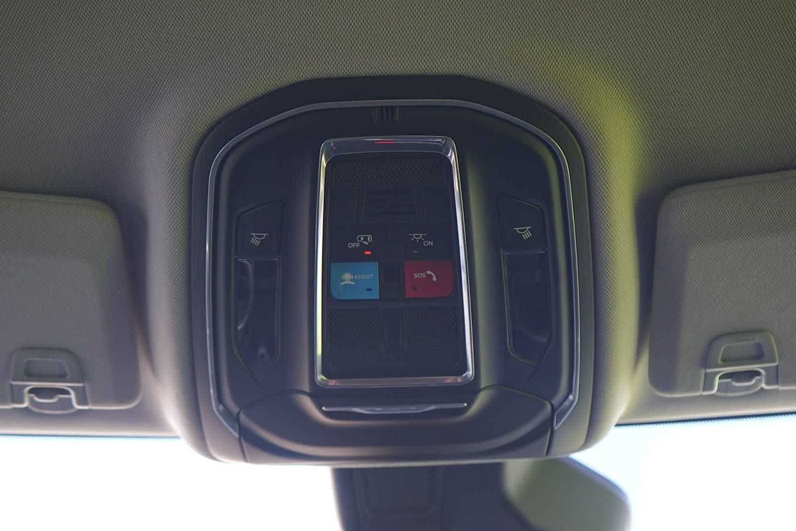 Used 2024 Jeep Grand Cherokee Laredo RWD image 25
