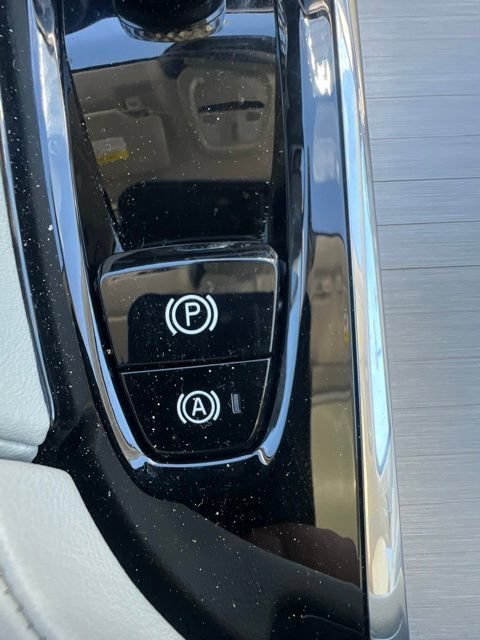 Certified 2023 Volvo XC90 B5 Core AWD/4WD image 18