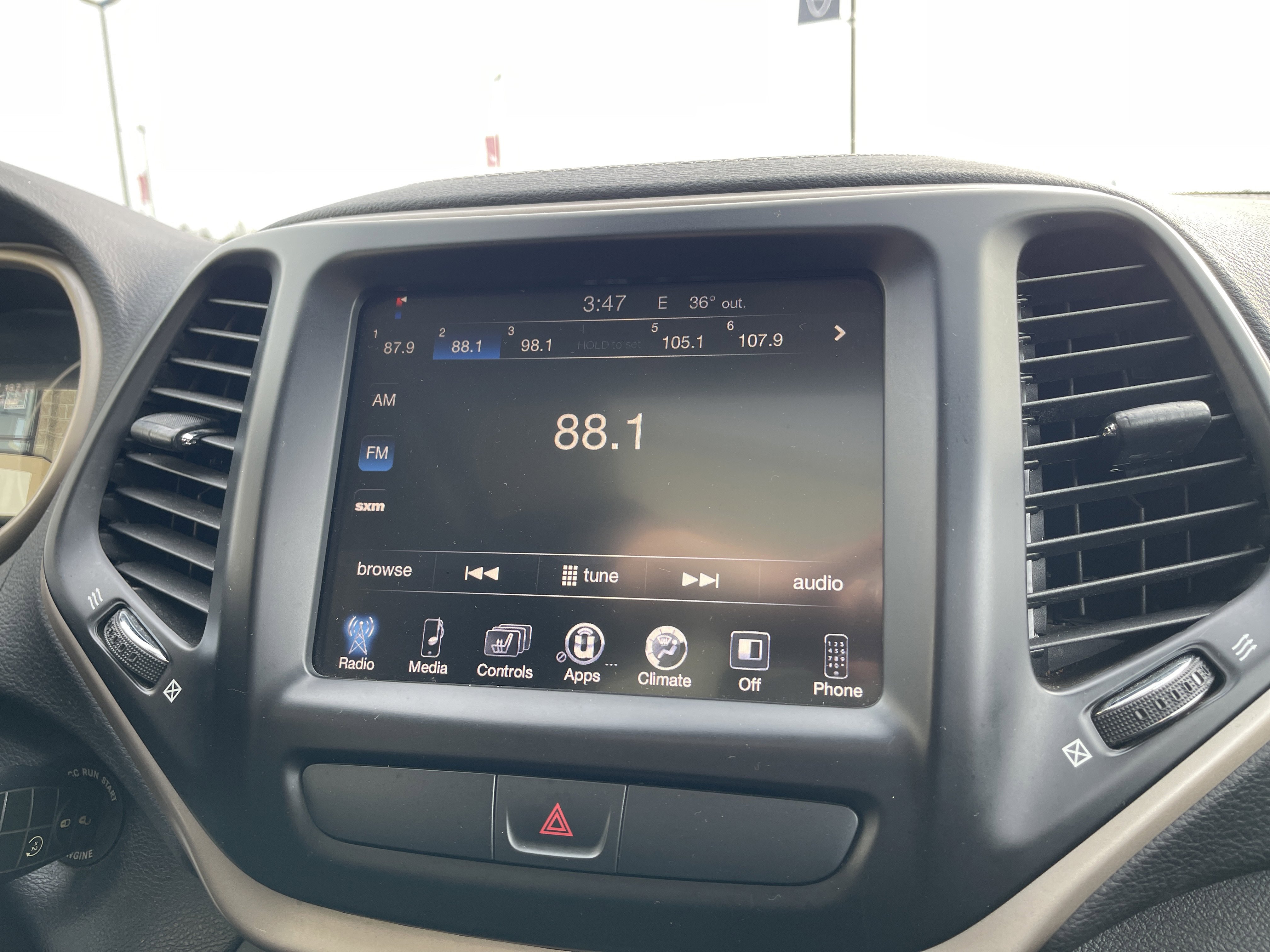 Used 2016 Jeep Cherokee 75th Anniversary image 20