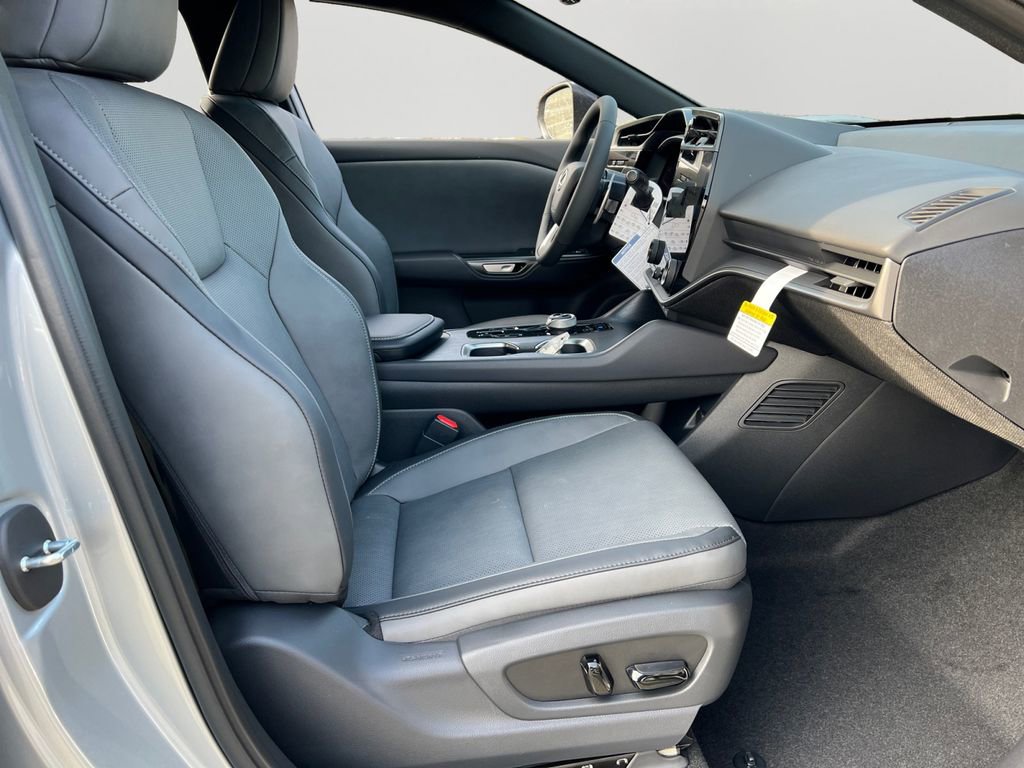 New 2026 Lexus RZ 450e AWD image 5