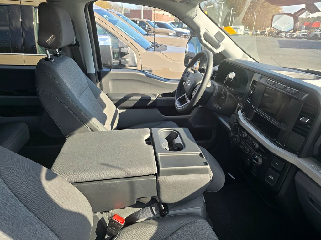 Used 2024 Ford F250 XL w/ STX Appearance Package image 3