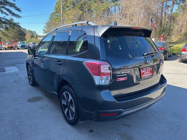 Used 2017 Subaru Forester 2.5i Premium w/ All-Weather Package image 7
