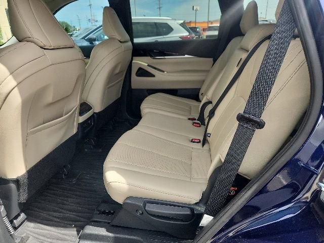 Used 2023 INFINITI QX60 Pure AWD/4WD image 3