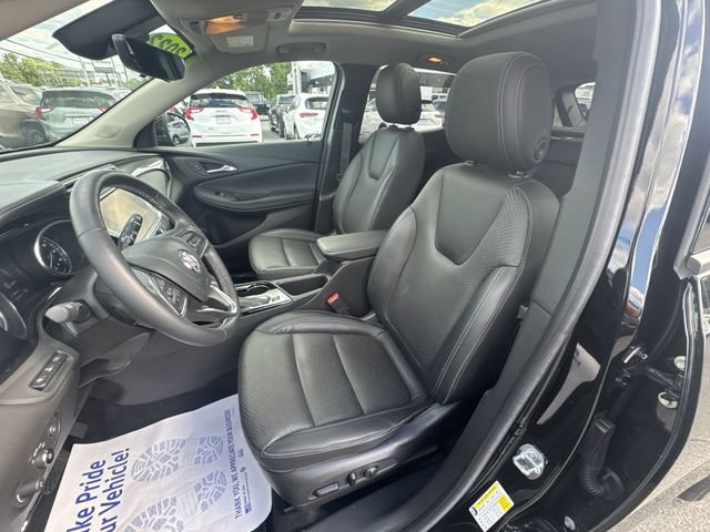 Certified 2022 Buick Encore GX Essence w/ Advanced Technology Package AWD/4WD image 20