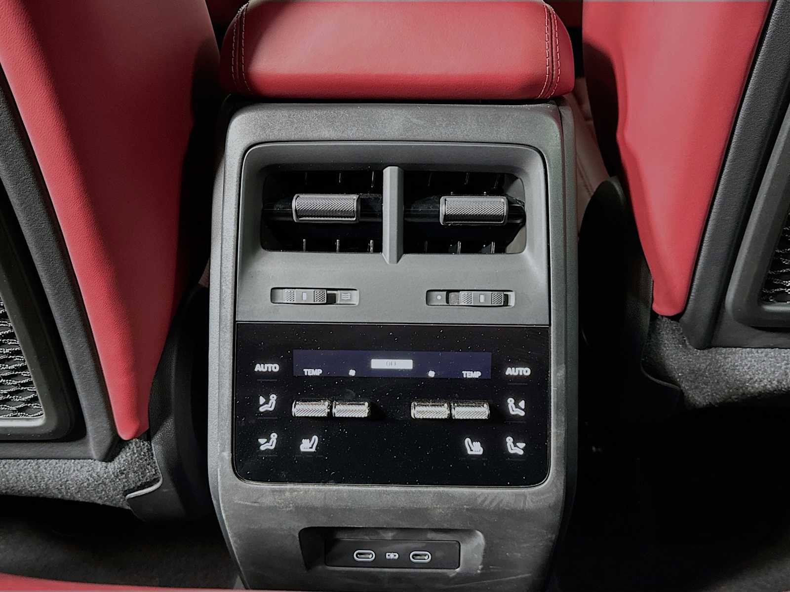 Certified 2025 Porsche Macan 4S Electric image 25