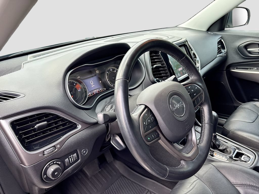 Used 2020 Jeep Cherokee Limited FWD image 9