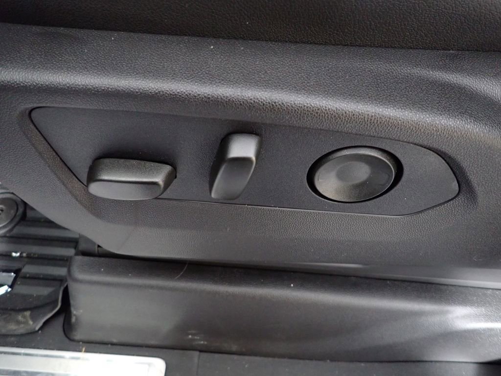 New 2026 Chevrolet Silverado 1500 LTZ w/ Z71 Off-Road Package image 18