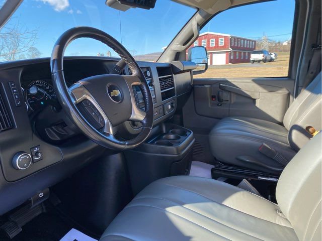 Used 2019 Chevrolet Express 3500 w/ Driver Convenience Package image 11