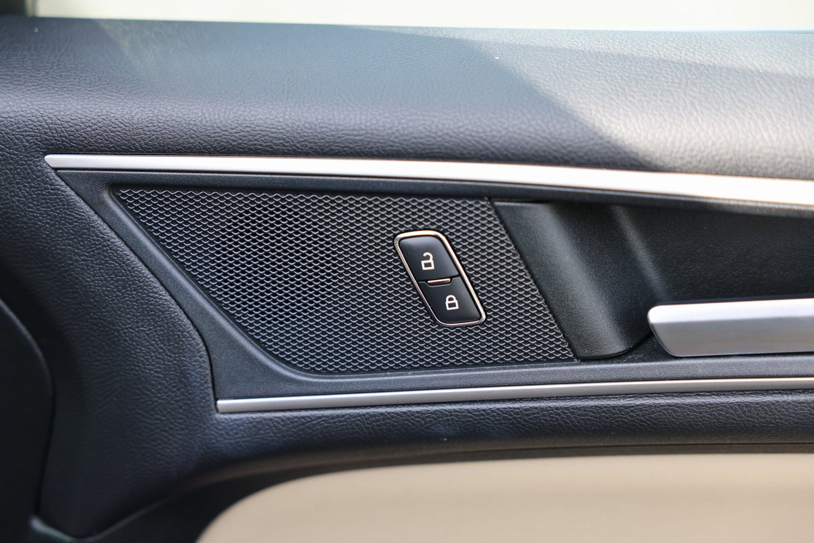 Used 2022 Ford Edge SEL w/ Convenience Package image 11