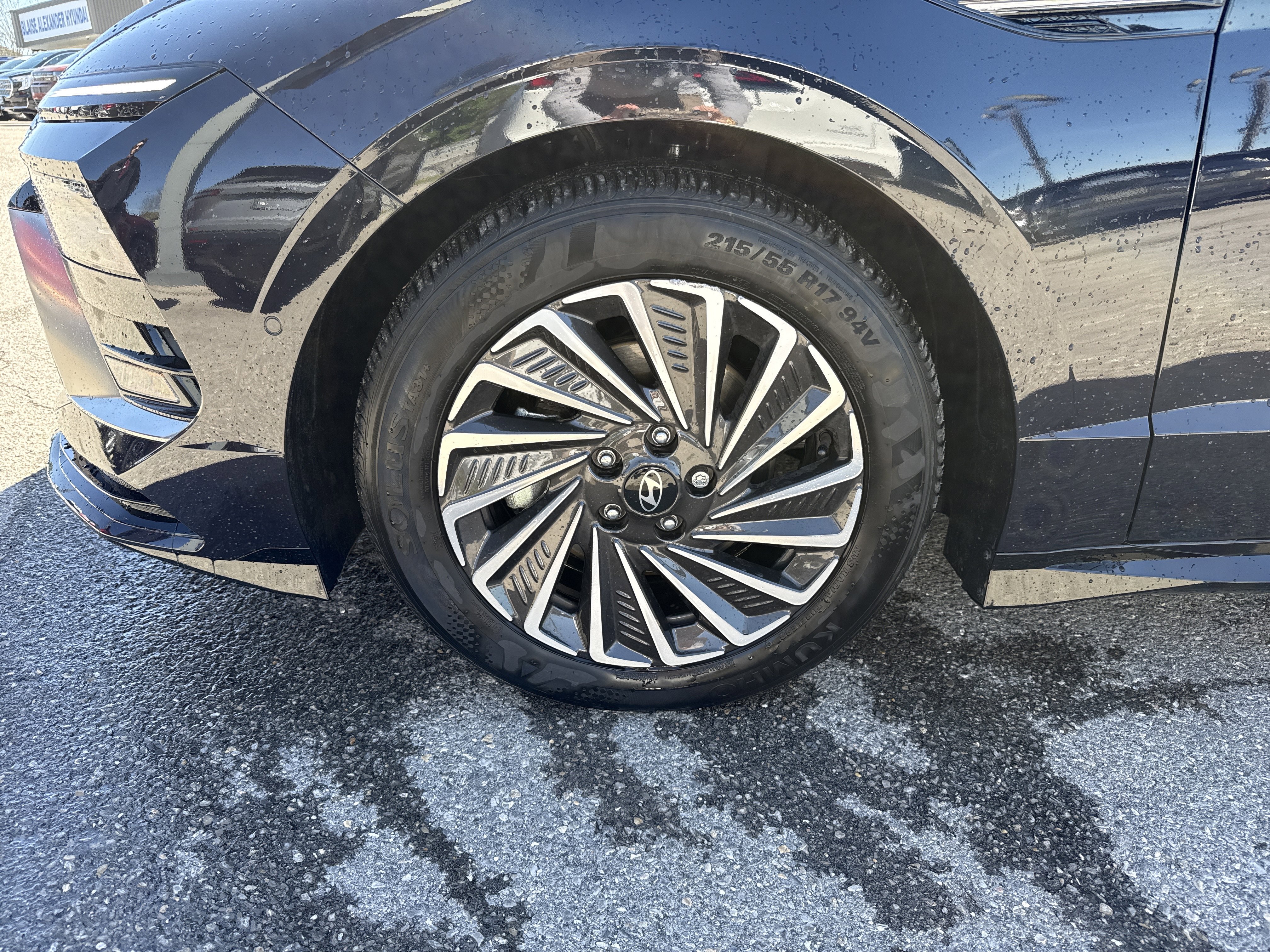 Certified 2025 Hyundai Sonata Limited FWD image 10